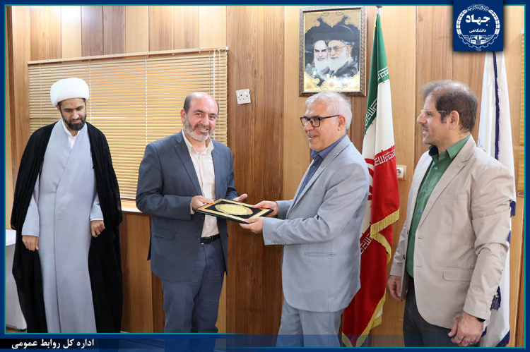 آئین تکریم و معارفه معاون فرهنگی موسسه آموزش عالی جهاددانشگاهی خوزستان
